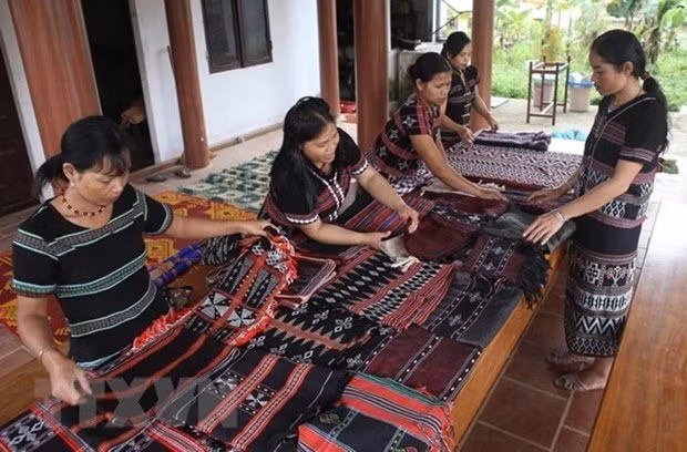 Gender equality to be included in community’s code of ethics ảnh 1