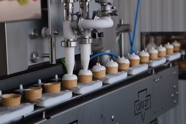 Russia exports second batch of ice cream to Vietnam ảnh 1