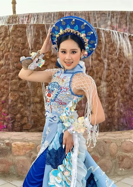 Vietnamese candidate wins first runner-up of Miss Eco Teen ảnh 1