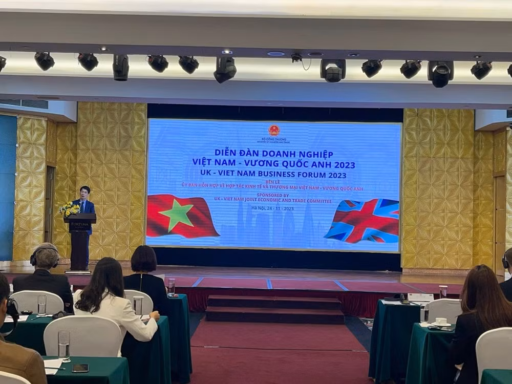 2023 Vietnam-UK Business Forum explores energy, trade opportunities ảnh 1