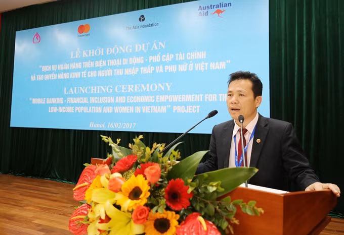 First mobile banking for the poor launched ảnh 1
