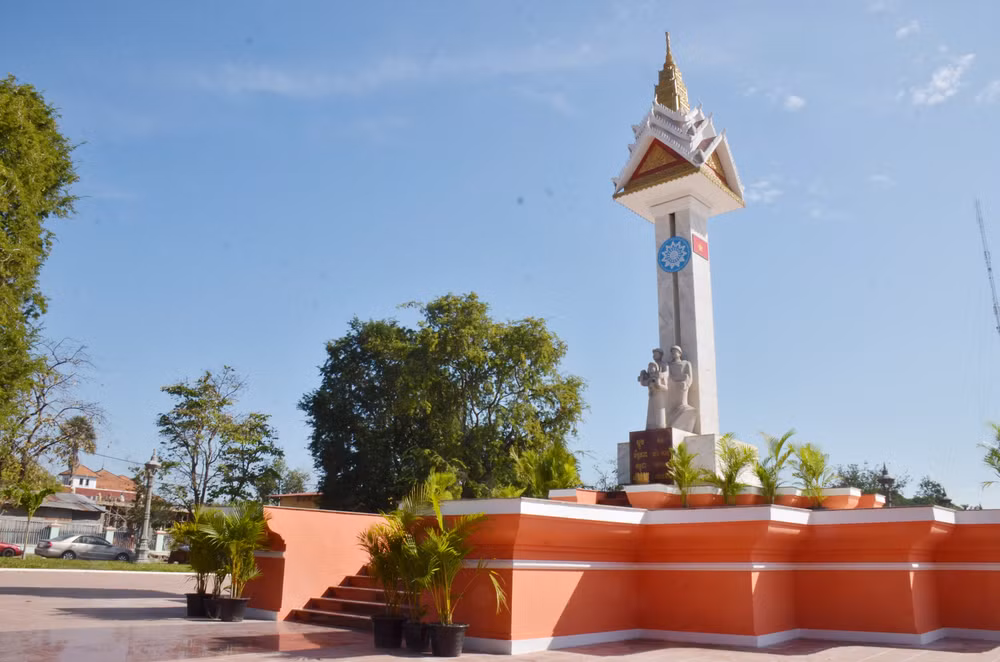 Vietnam-Cambodia friendship monument in Takeo restored ảnh 1