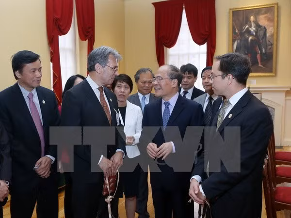 Vietnamese leader gets hectic schedule in Boston city ảnh 1