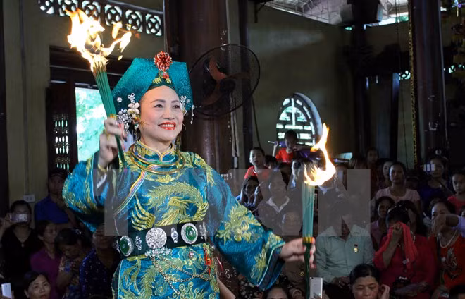 Mother Goddess worship festival underway in Yen Bai ảnh 1