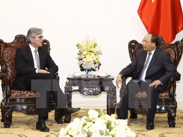 Prime Minister welcomes Siemens CEO ảnh 1