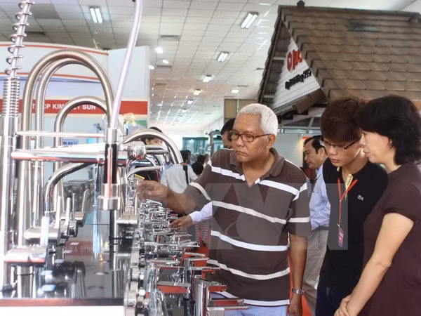 Contracts worth over 9 mln USD signed at Vietbuild ảnh 1