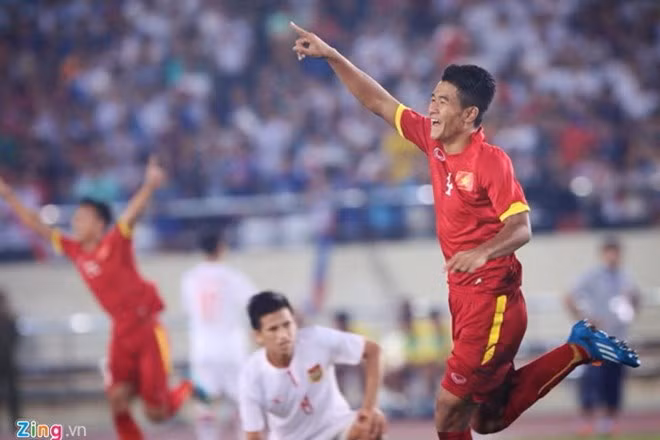 Vietnam U19s through to AFF final ảnh 1