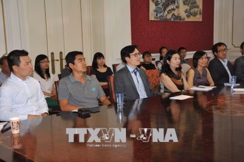 OV intellectuals in France, Belgium meet for national building ảnh 1