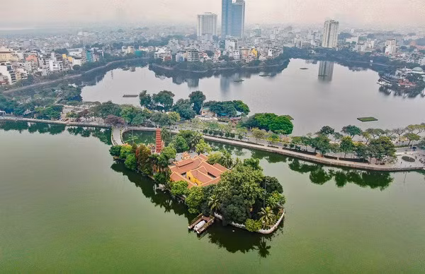 Hanoi plans two night-time pedestrian spaces in Ba Dinh district ảnh 1