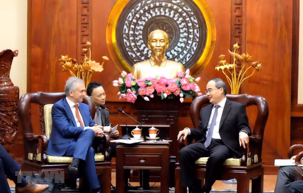 Ho Chi Minh City, Frankfurt boost cooperative ties ảnh 1