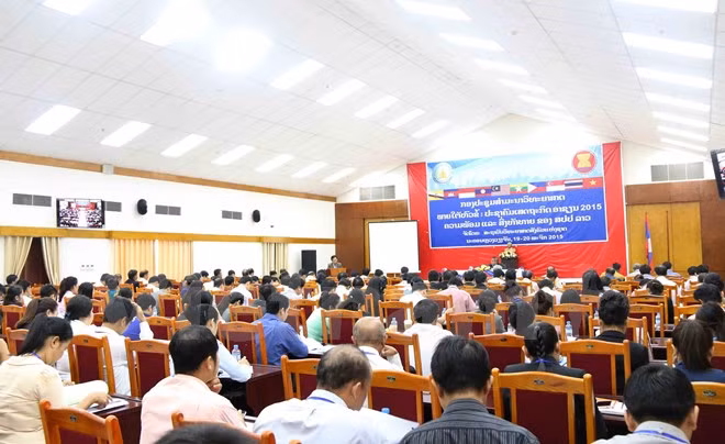 Vietnam shares experience in preparing for AEC in Laos ảnh 1 Vietnam shares experience in preparing for AEC in Laos ảnh 1