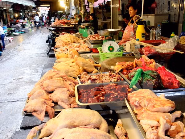 Hanoi unveils hotlines for food safety-related feedback ảnh 1