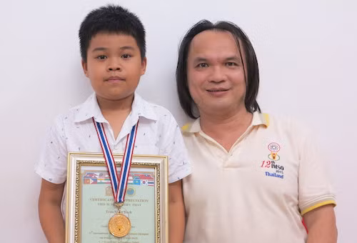 Vietnamese students shine at regional maths contest ảnh 1